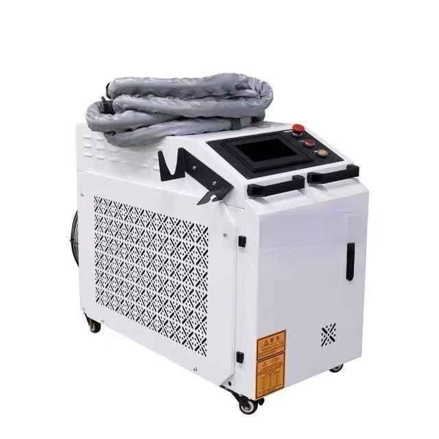 เครื่องทําความสะอาดเลเซอร์ไฟเบอร์พอร์ตเบอร์ 2000W สําหรับเคลือบสีสนิม